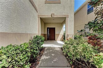 10267 Newminster Loop in Ruskin, FL - Building Photo - Building Photo