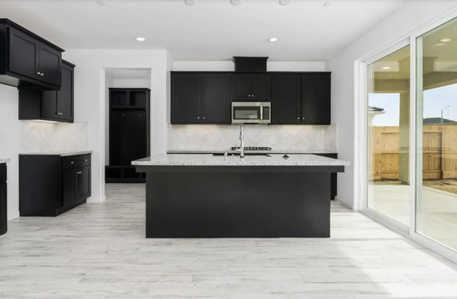 2571 Chianti Wy in Hanford, CA - Building Photo - Building Photo