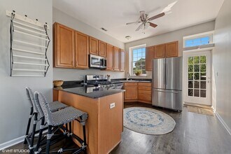 1332 N Campbell Ave in Chicago, IL - Building Photo - Building Photo