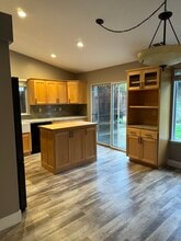 1143 Grouse Dr in Redding, CA - Building Photo - Building Photo