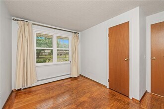 75 Old Meadow Dr in Rochester, NY - Building Photo - Building Photo