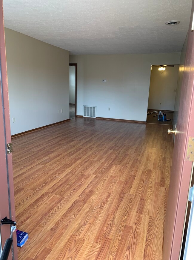 5459 Hebbardsville Rd, Unit 1 in Athens, OH - Building Photo - Building Photo