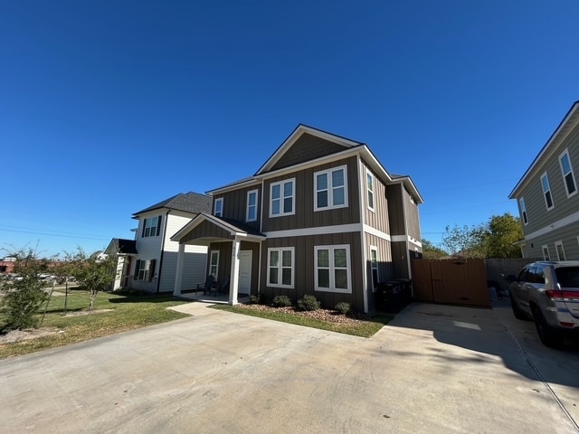 614 Peyton St in College Station, TX - Building Photo - Building Photo