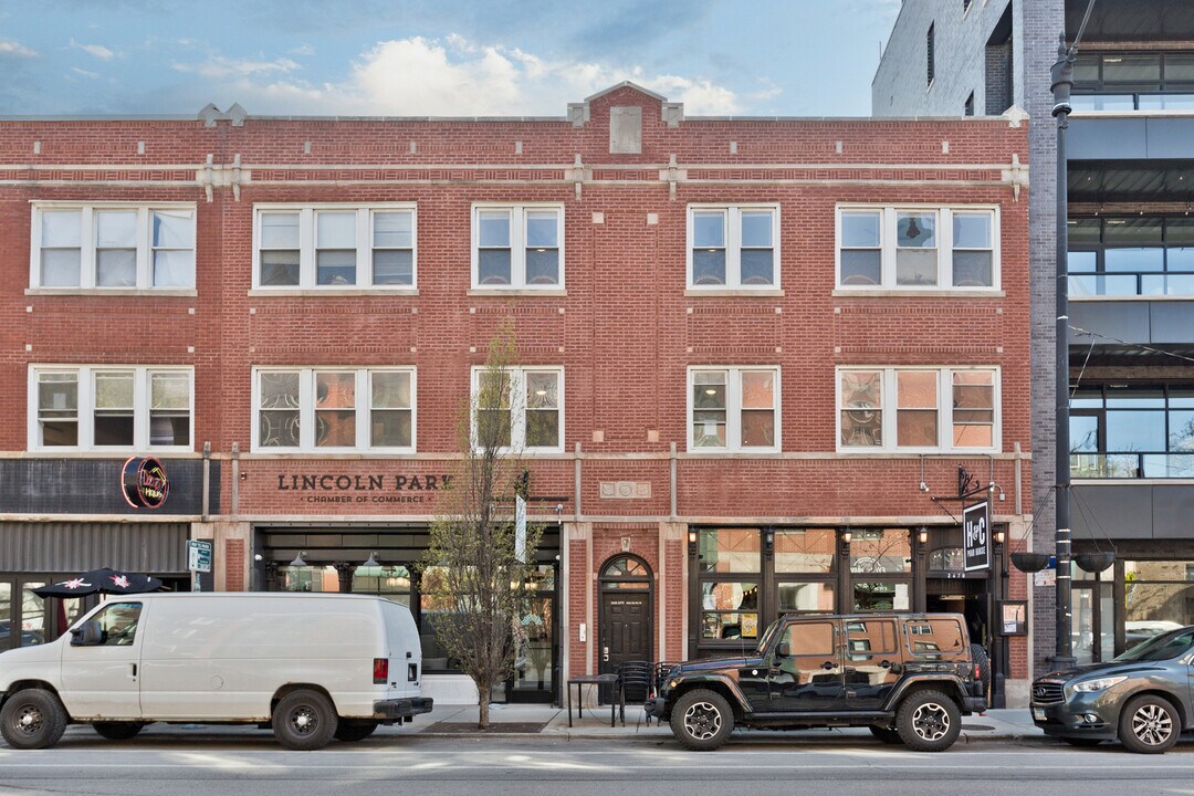 2468 N Lincoln Ave in Chicago, IL - Building Photo