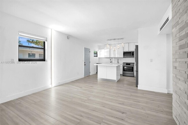 3265 Virginia St in Miami, FL - Building Photo - Building Photo