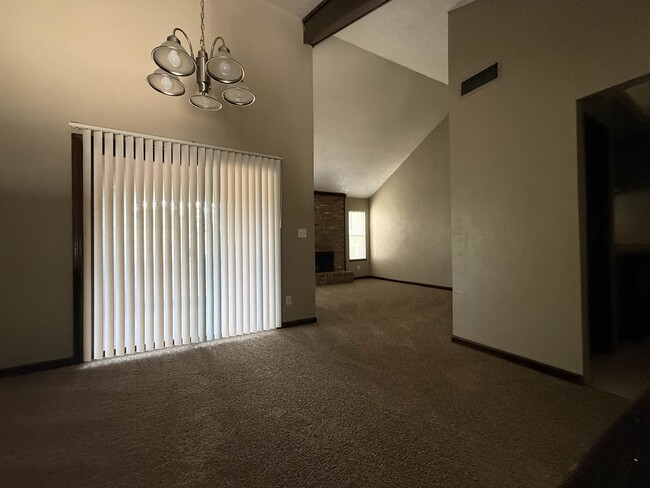 3743 Donovan Dr in Tallahassee, FL - Building Photo - Building Photo