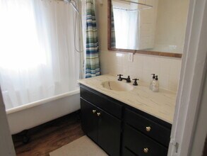 206 E Columbia St in Weatherford, TX - Building Photo - Building Photo