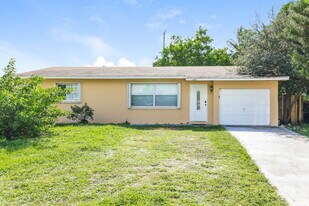 1321 SW 21st Way in Delray Beach, FL - Building Photo