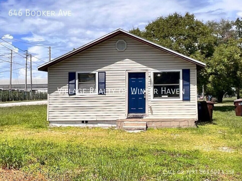 646 Booker Ave in Lake Wales, FL - Foto de edificio