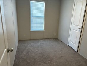 79 Casting Rd in Springfield, IL - Building Photo - Building Photo