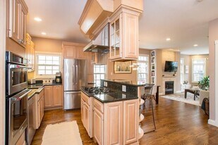 11 Gardner Rd, Unit 2 in Cambridge, MA - Building Photo