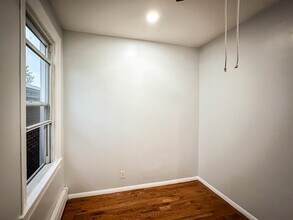 132 Grace St in Jersey City, NJ - Building Photo - Building Photo