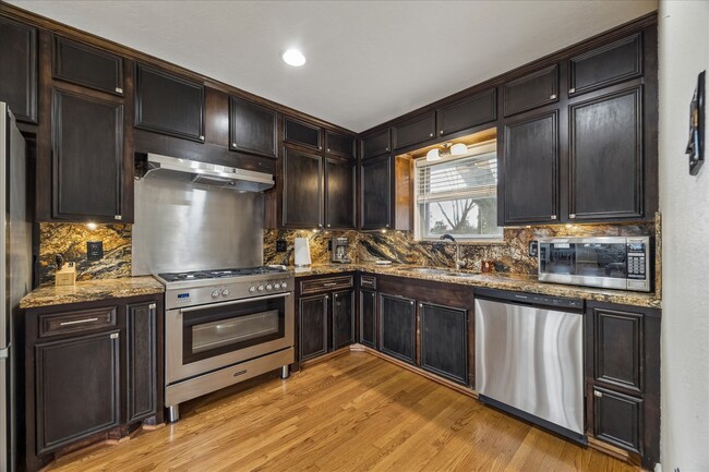 property at 510 S Belknap St