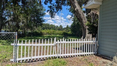 5008 School Rd in Land O Lakes, FL - Building Photo - Building Photo