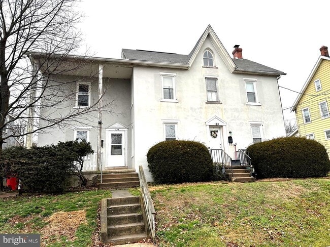 property at 125 Green St
