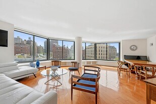 40 E 94th St in New York, NY - Building Photo