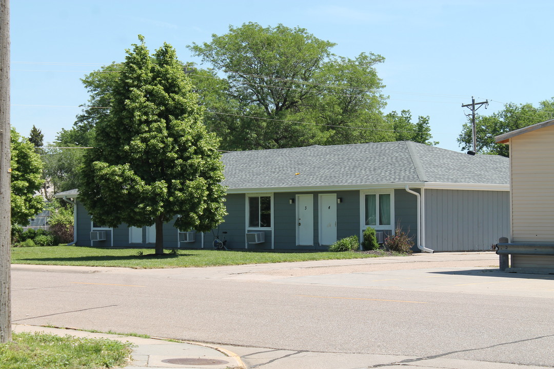 Monroe Place in Lexington, NE - Building Photo