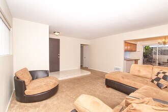 7930 Mission Center Ct in San Diego, CA - Building Photo - Building Photo