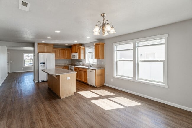 9105 W Red St in Cheney, WA - Building Photo - Building Photo