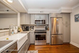 546 E Windgate Ct in Arlington Heights, IL - Building Photo - Building Photo