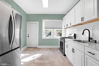 2113 S Simpson St in Philadelphia, PA - Building Photo - Building Photo