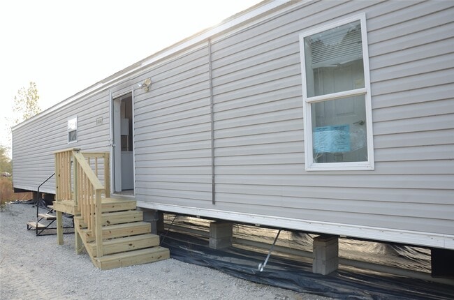 property at 725 County Rd 5007