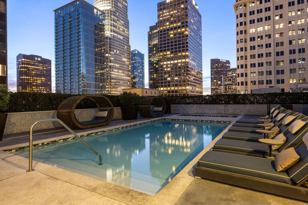 Roosevelt Lofts in Los Angeles, CA - Building Photo