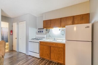 1100 Chautauqua in Cloudcroft, NM - Building Photo - Building Photo