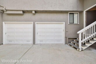 1020 Paloma Ave in Burlingame, CA - Building Photo - Building Photo