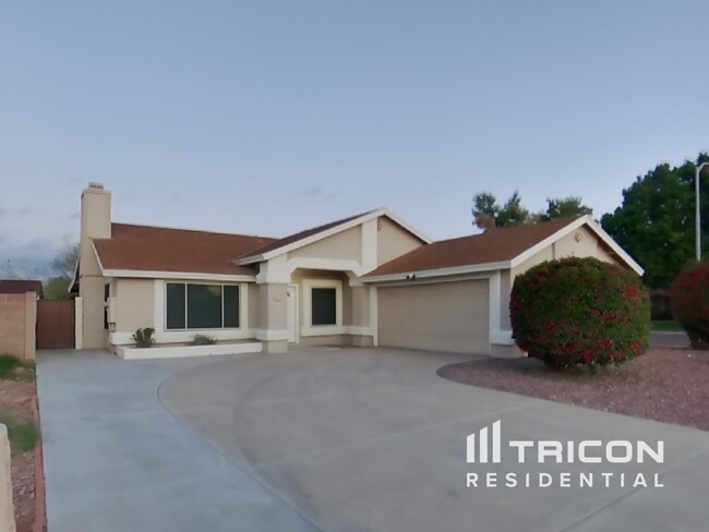 5040 N 86th Ave in Glendale, AZ - Building Photo - Building Photo