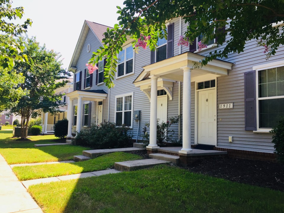 Port Lyautey in Virginia Beach, VA - Foto de edificio