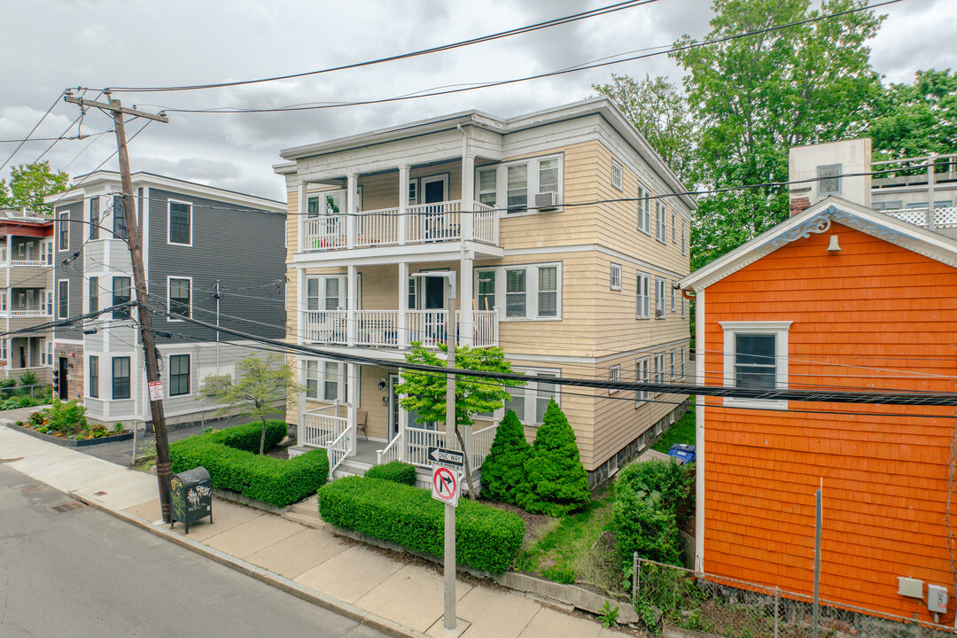 66 Boynton St in Jamaica Plain, MA - Building Photo