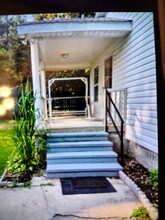 1136 Pleasant Grove Rd in Pleasant Grove, AL - Foto de edificio - Building Photo