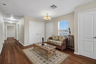 1618 Bayou Shore Dr in Galveston, TX - Building Photo - Building Photo