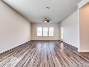 25853 Posey Dr, Unit 3 in Boerne, TX - Building Photo - Building Photo