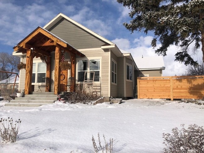 520 2nd St in North Powder, OR - Building Photo - Building Photo