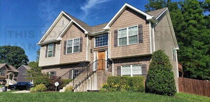 1487 Trainer Rd in Clarksville, TN - Building Photo - Building Photo