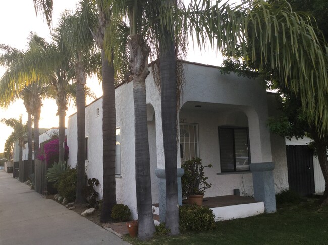 257 Loma Ave in Long Beach, CA - Building Photo - Building Photo