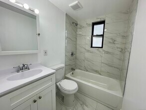 49 Hill St in Waterbury, CT - Building Photo - Building Photo