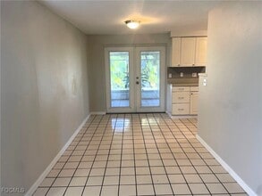 2173 Barry Dr in Ft. Myers, FL - Building Photo - Building Photo