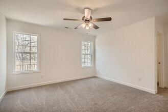 111 Cumberland Ct SW in Concord, NC - Foto de edificio - Building Photo
