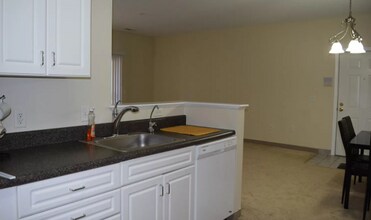 80 Mill St, Unit 100 in Woonsocket, RI - Building Photo - Building Photo