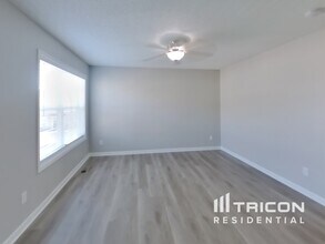 8303 Norwood Ln N in Maple Grove, MN - Building Photo - Building Photo