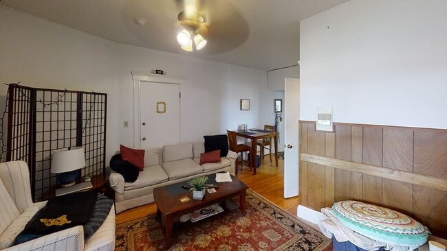 6 Sutherland Rd in Boston, MA - Building Photo - Building Photo