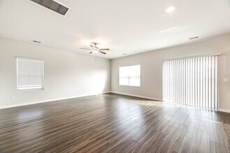 122 Shire Dr in Summerville, SC - Building Photo - Building Photo