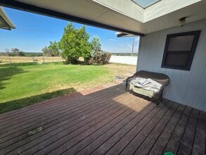 2215 Terrace Dr in Caldwell, ID - Building Photo - Building Photo