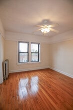 7455 N Greenview Ave in Chicago, IL - Building Photo - Building Photo