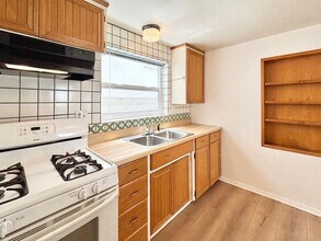 4027-4029 Ocean Dr in Oxnard, CA - Building Photo - Building Photo