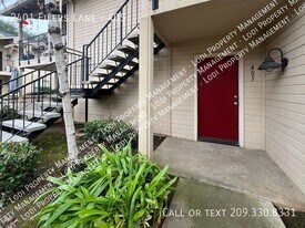 2401 Eilers Ln in Lodi, CA - Building Photo