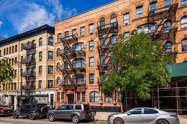 157-159 W 106th St in New York, NY - Building Photo - Building Photo